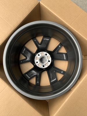 Lightweight 66.6 Hole 20 Inch Alloy Wheels ET33 Rims For Volkswagen
